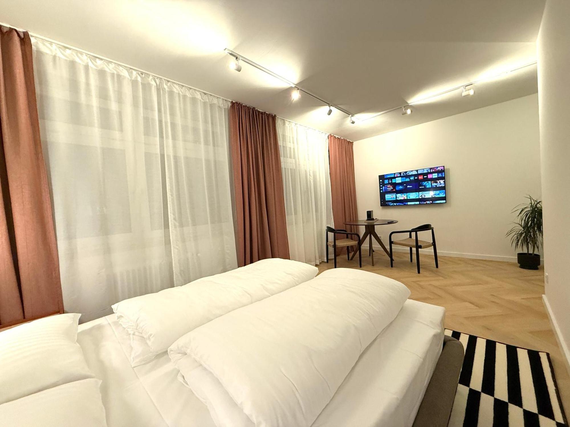 Stayzz By Homyzz - Modern Studios Alsterdorf -Winterhude- Stadtpark Hamburg Dış mekan fotoğraf