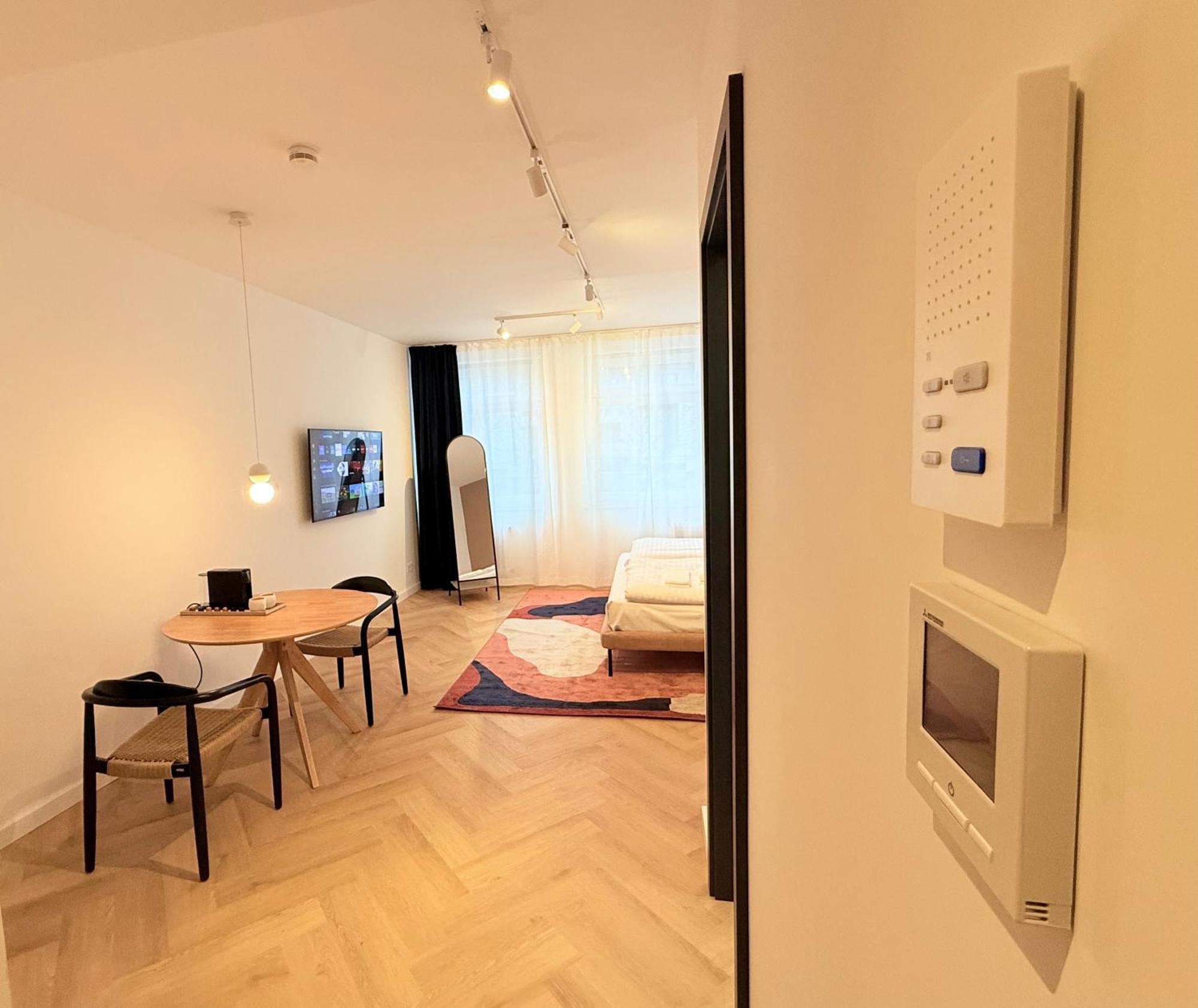Stayzz By Homyzz - Modern Studios Alsterdorf -Winterhude- Stadtpark Hamburg Dış mekan fotoğraf